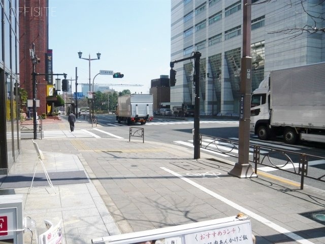 Gポイントビル ビル前面道路