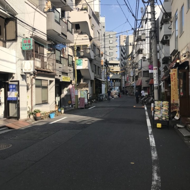 扶桑ハイツ早稲田 ビル前面道路