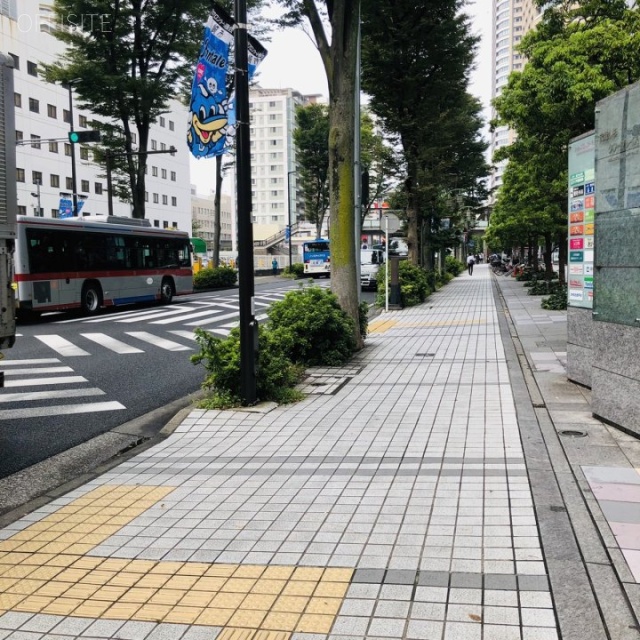 武蔵小杉タワープレイス ビル前面道路