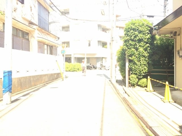IBビル ビル前面道路