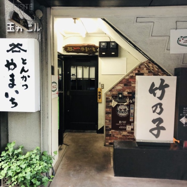 玉井ビル エントランス