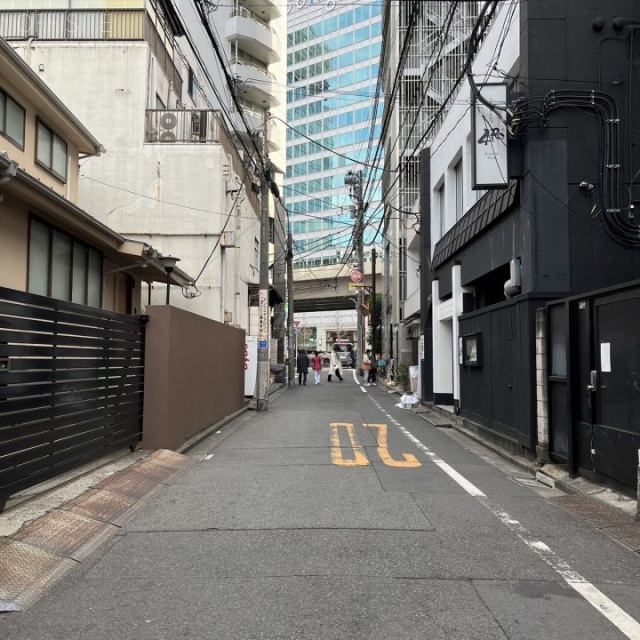 BPRスクエア六本木 前面道路