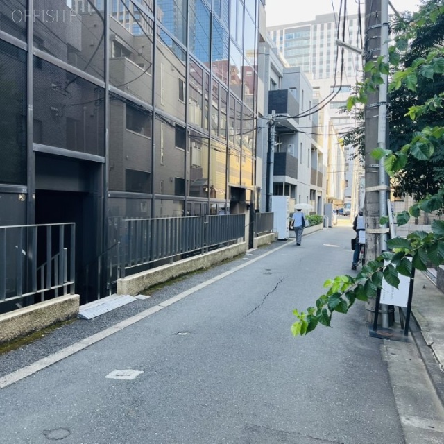 星野第二ビル 前面道路