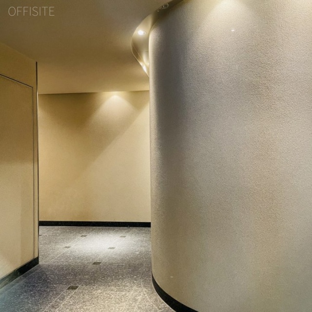 まつの屋ビル エントランス