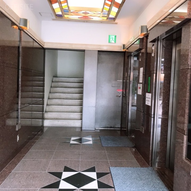 銀座山王ビル エントランス