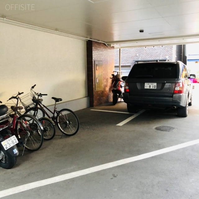 サン南青山 駐車場