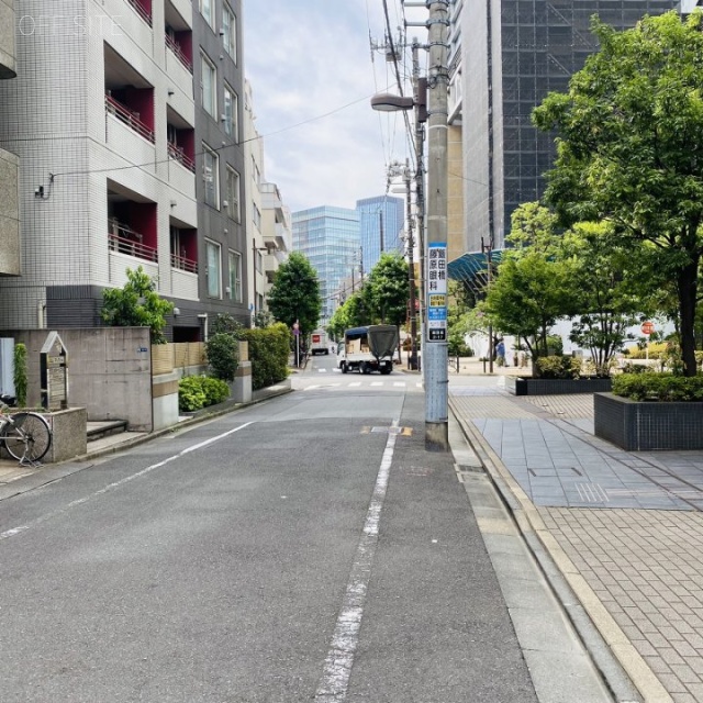 シティタワー九段下 前面道路