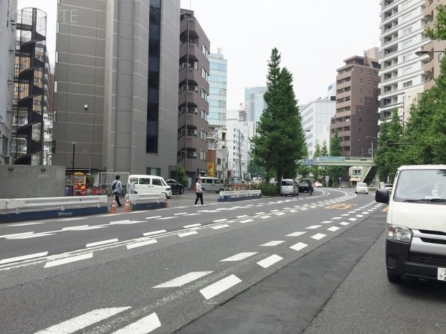 ワコー代々木ビル ビル周辺道路