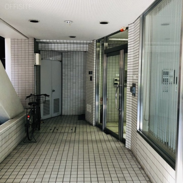 長井ビル エントランス