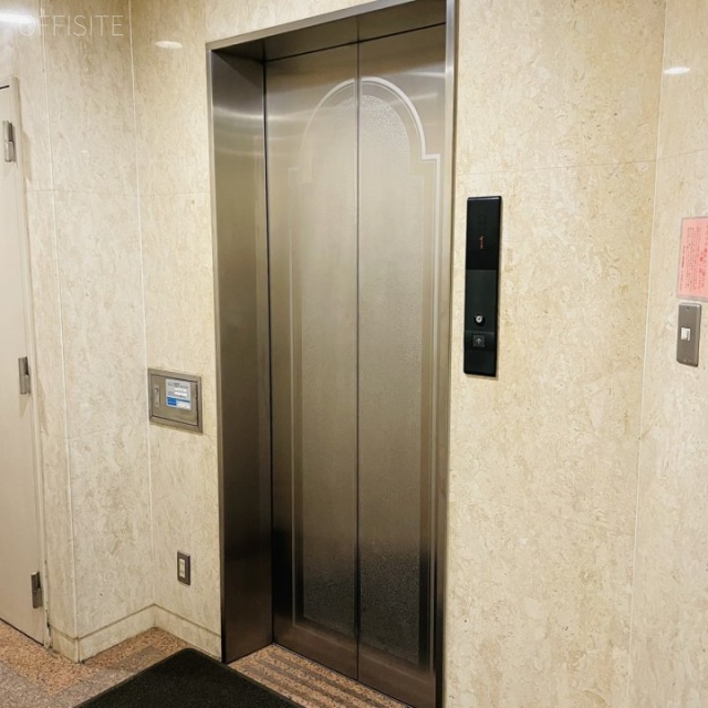 日進ビル エレベーター