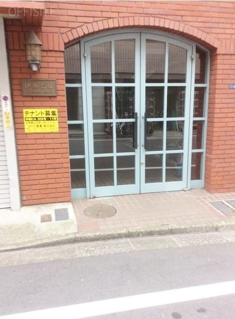 伊藤ビル エントランス