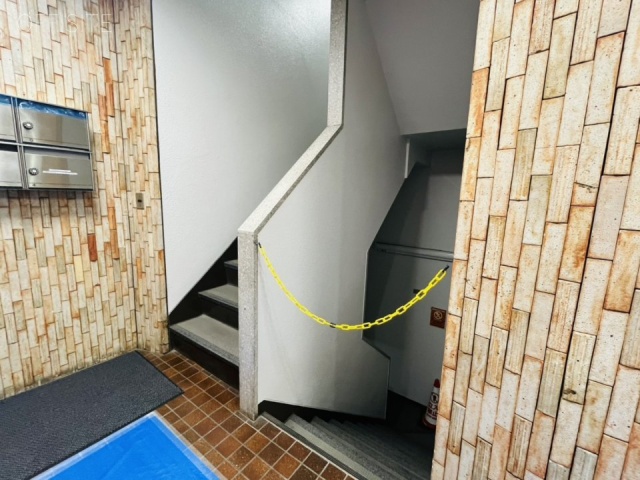 南日本ビル　エントランス