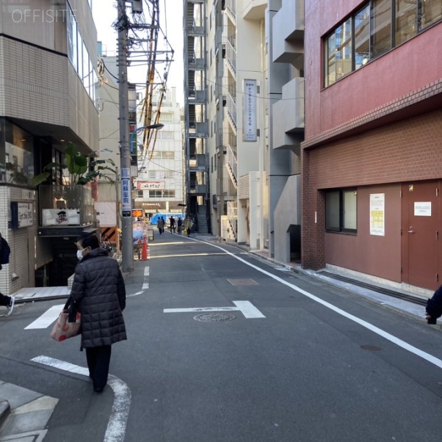 萬壽(まんじゅ)ビル ビル前面道路