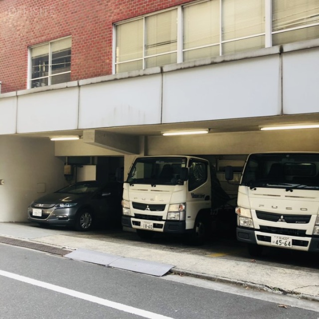 日本橋吉泉ビル 駐車場