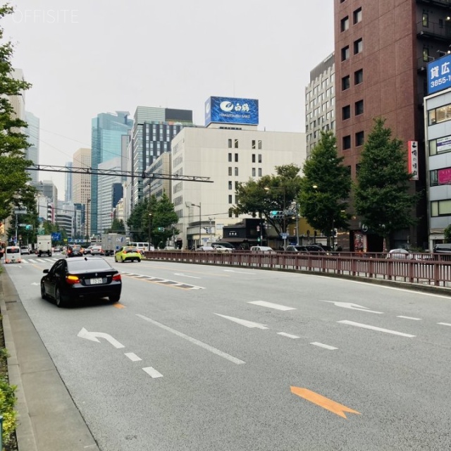 歌舞伎座タワー ビル前面道路