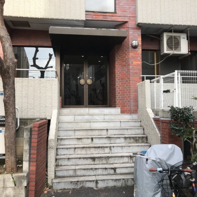日興パレス外苑 エントランス
