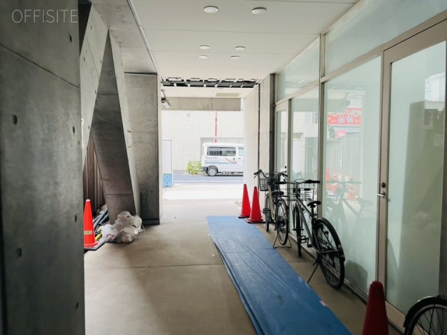 THE PORTAL 本郷三丁目(旧 宮本ビル)　エントランス