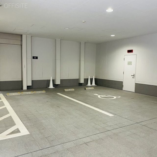 青山OHMOTOビル 駐車場