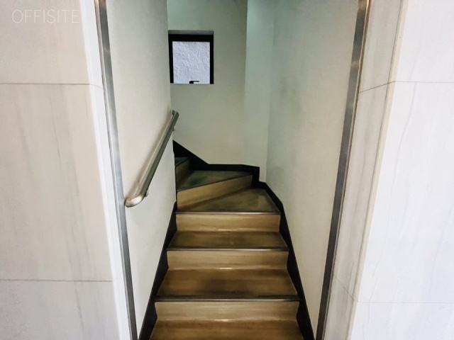 サトービル エントランス