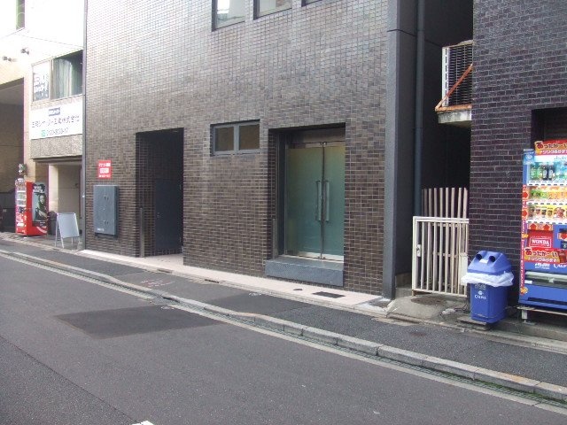 ウメビル 1階部分