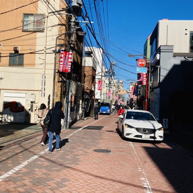 龍ビル ビル前面道路