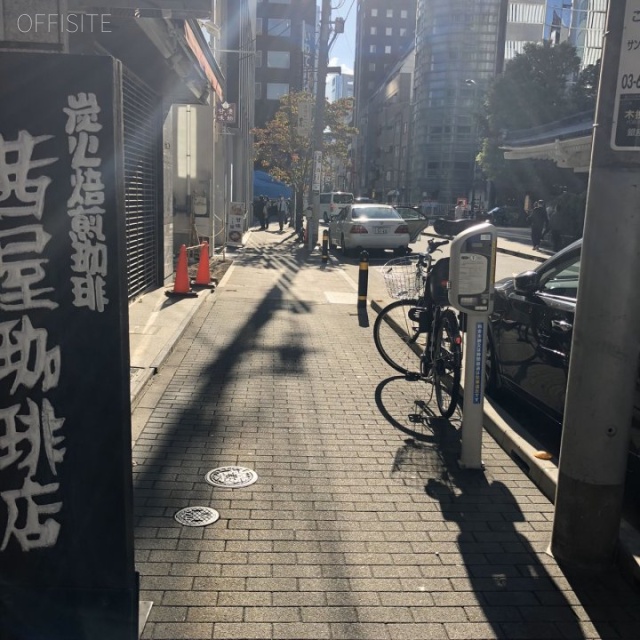 成和銀座ビル ビル前面道路