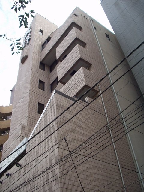 吾作ビル 外観