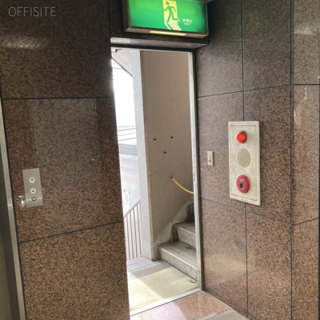 第25SYビル　通用口
