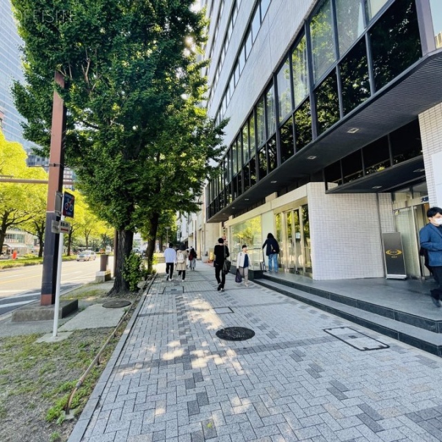 大橋ビル　前面歩道