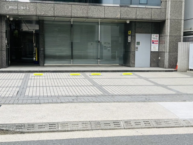 興和芝公園ビル 駐車場