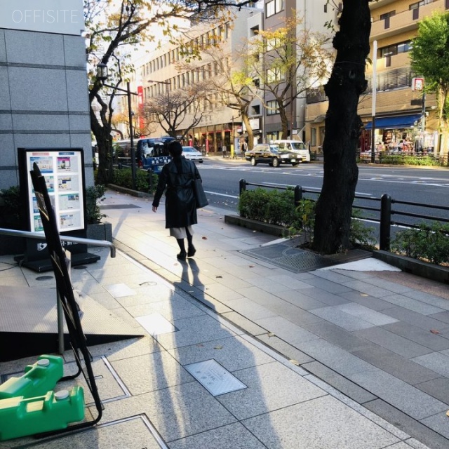 市ヶ谷MSビル ビル前面道路