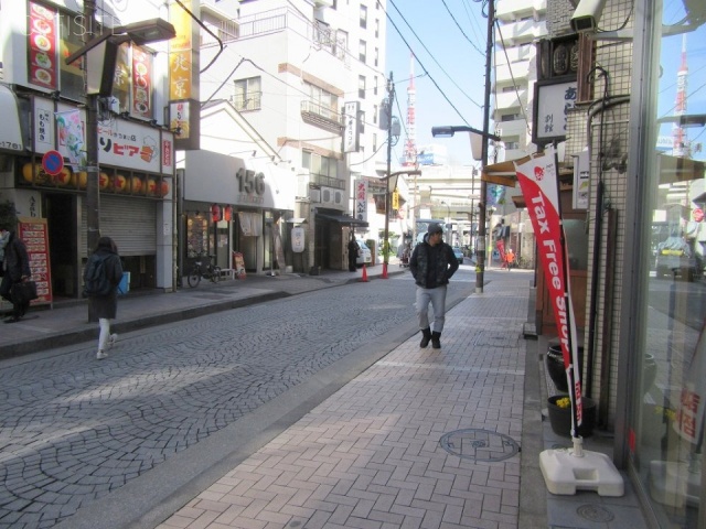オフィスエイトビル ビル前面道路