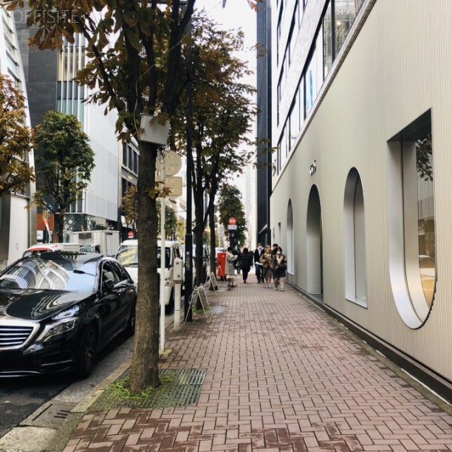 大倉別館(リージャス銀座三丁目センター) ビル前面道路