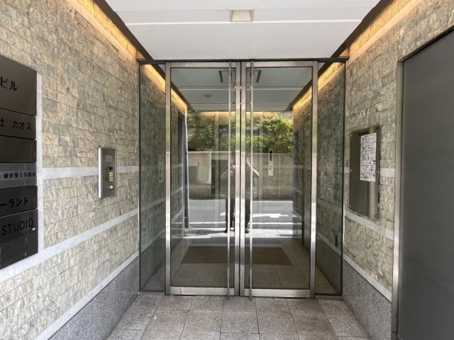A・Yビル　エントランス