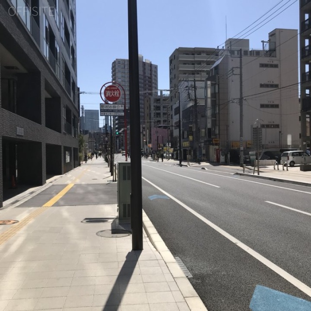 ソシオ大宮 ビル前面道路