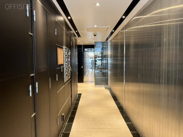 グロービル青山　エントランス