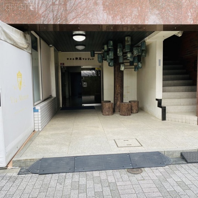サカエ御苑マンション エントランス