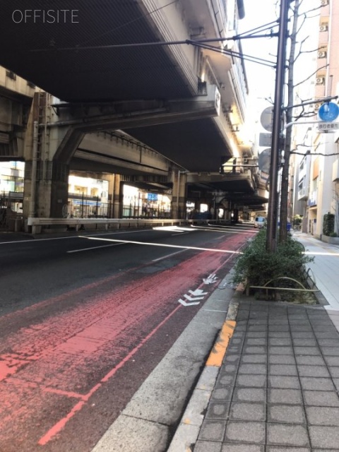 萩藤(はぎとう)ビル ビル前面道路