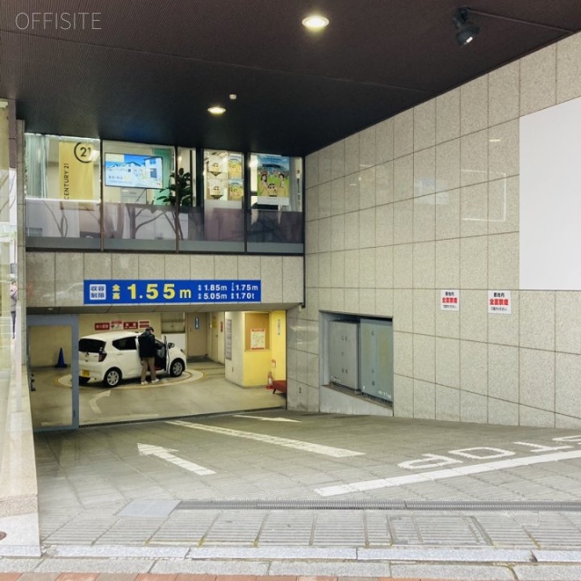 JRE西新宿テラス 駐車場