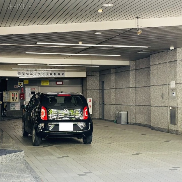 及川パークビル　駐車場
