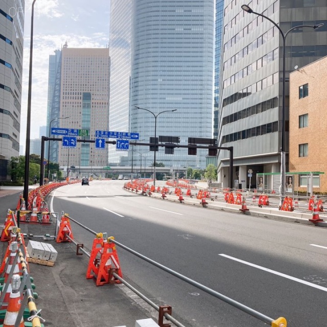 浜離宮建設プラザ別館 前面道路