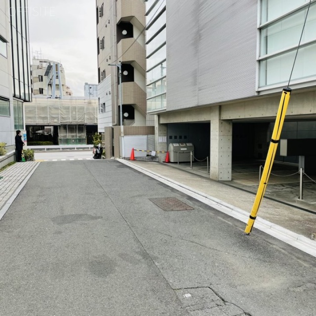 アーバンネット南麻布ビル ビル前面道路