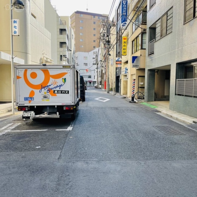 佐藤ビル ビル前面道路