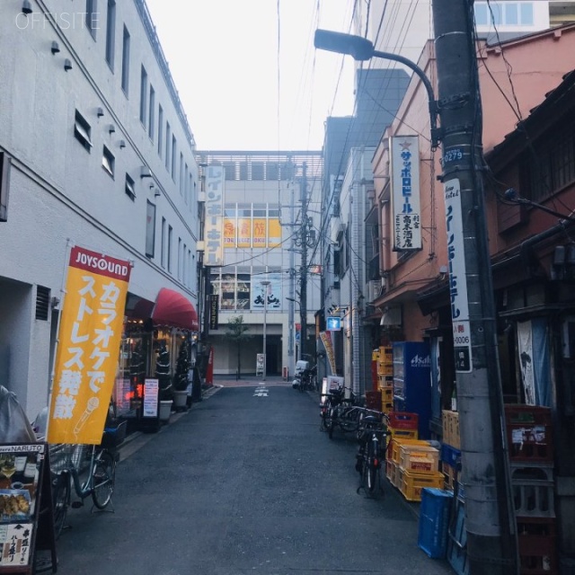 ル・グラシエルBLDG.34 ビル前面道路