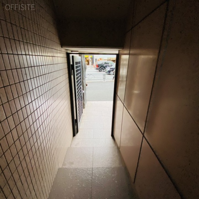 原宿山田ビル エントランス