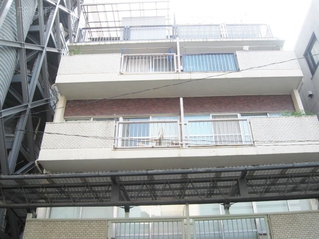 港陸運ビル 画像
