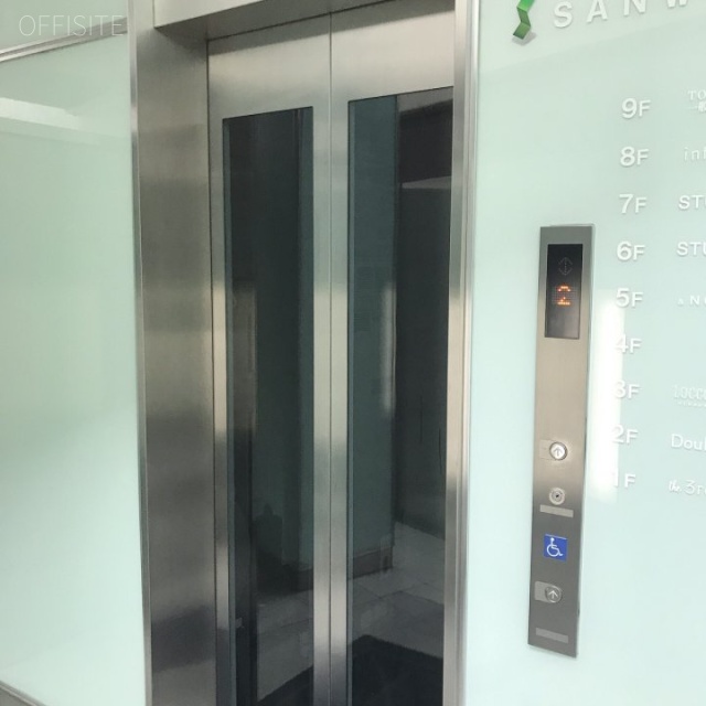 SANWA南青山ビル エレベーター