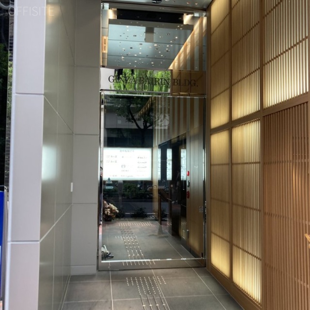 銀座梅林ビル エントランス