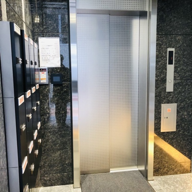 N&Eビル エレベーター