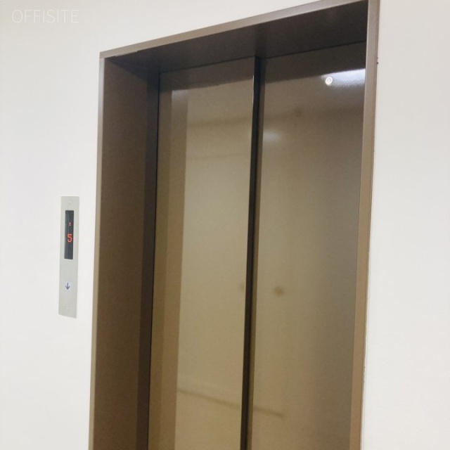 乃木坂フォレスト エレベーター